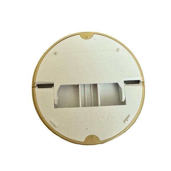 Glade Automatic Spray Holder Battery Operated Air Freshener Dispenser White/Gold - Picture 5 of 6